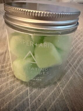 Harper + Ari Exfoliating Bath Cubes - Light Green